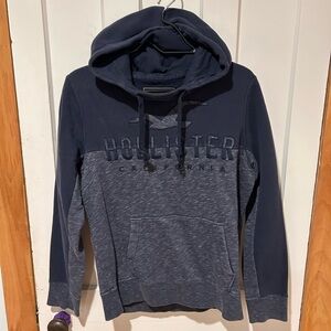 Hollister Men's Navy Hoodie